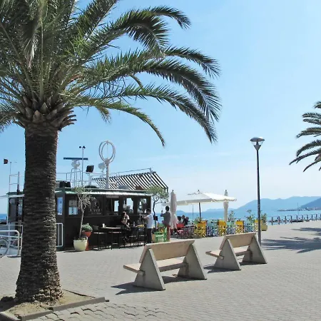 Casa Martine 140s Apartamento Pietra Ligure